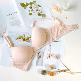 [現貨]  吸濕排汗無痕無鋼圈美型減壓胸圍 – 淺膚色